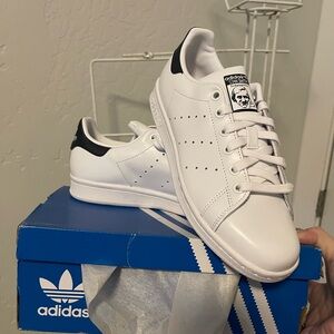 adidas White Low-Top Sneakers with Black Heel